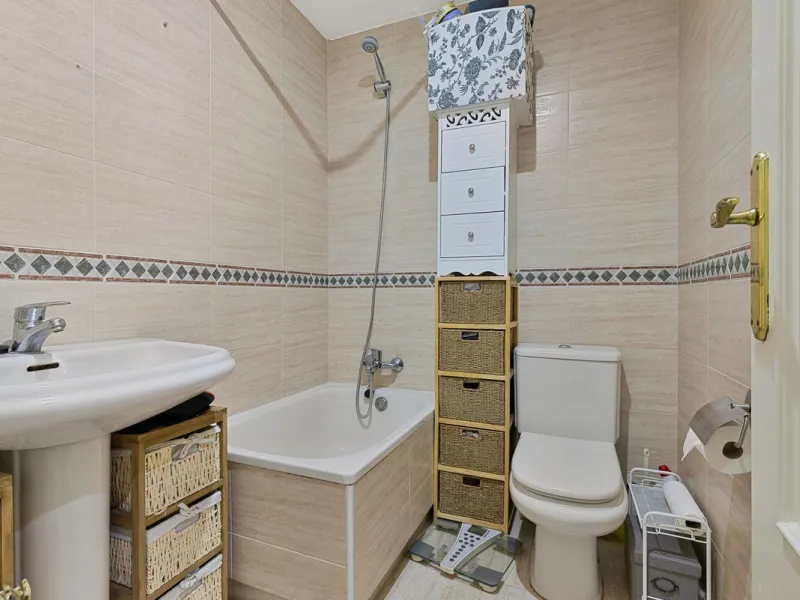 Charming 2-Bedroom Ground Floor Apartment in Bel Air, Estepona.