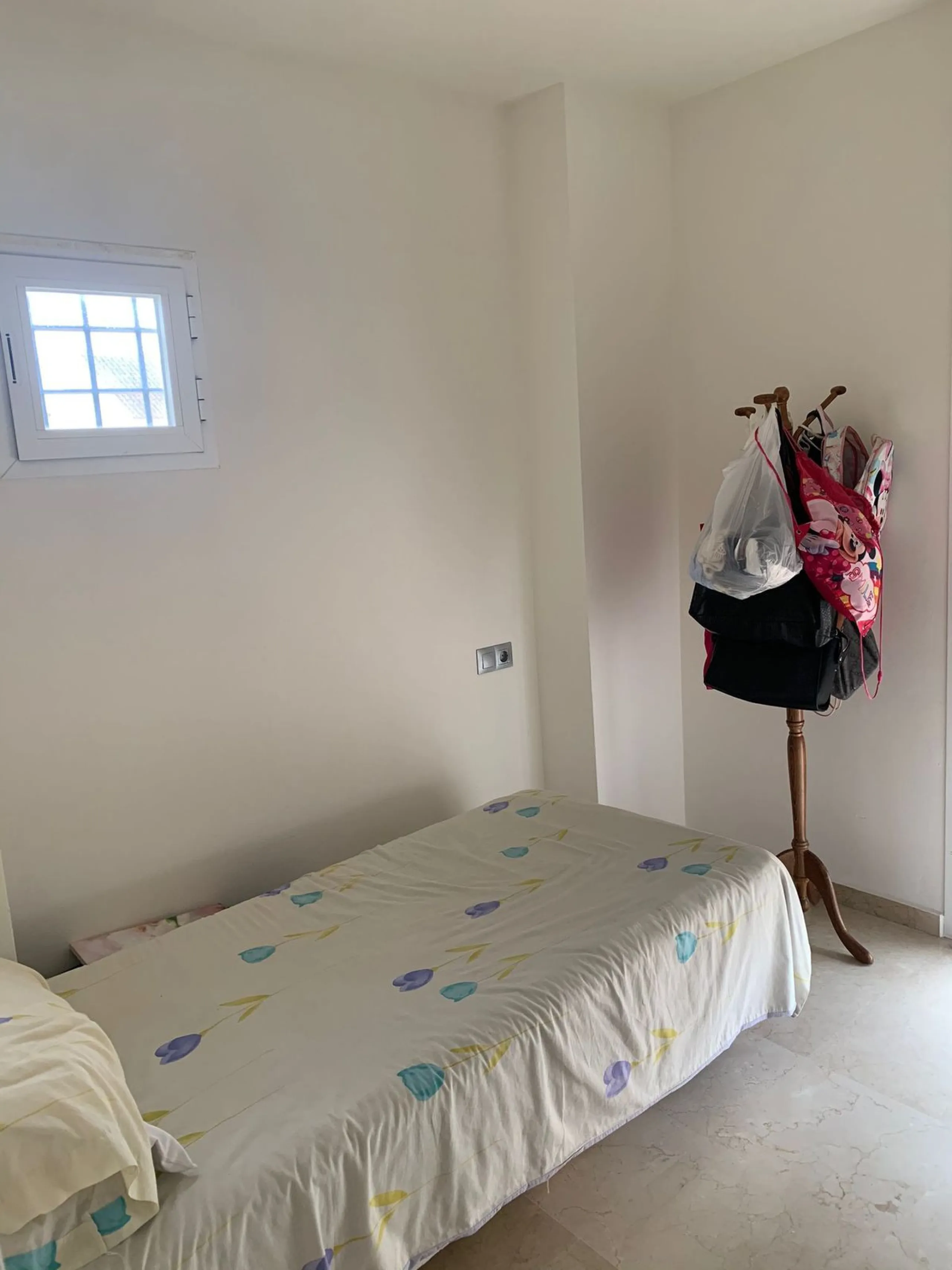 Magnificent townhouse in the La duquesa Golf urbanization, closed urbanization.