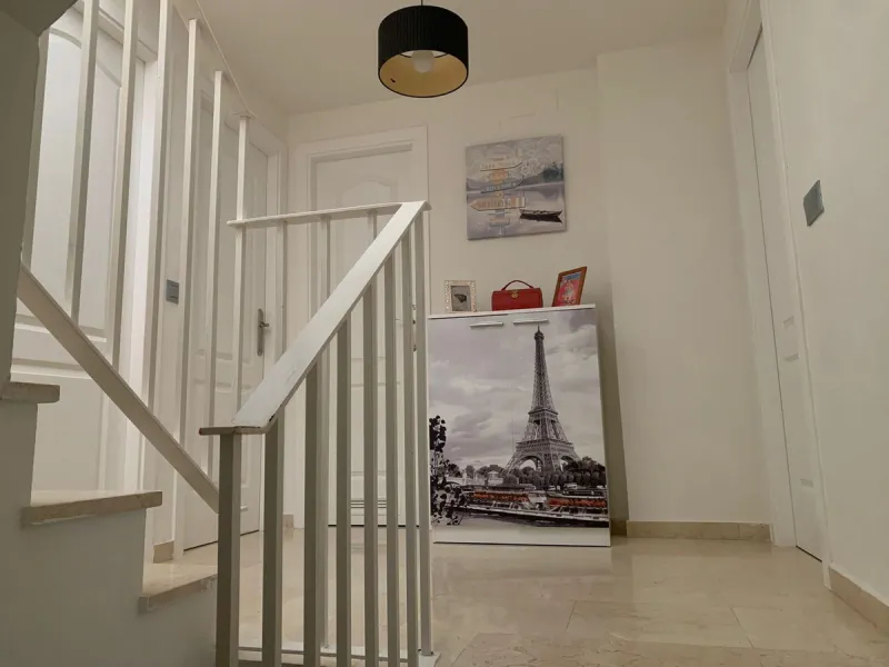 Magnificent townhouse in the La duquesa Golf urbanization, closed urbanization.