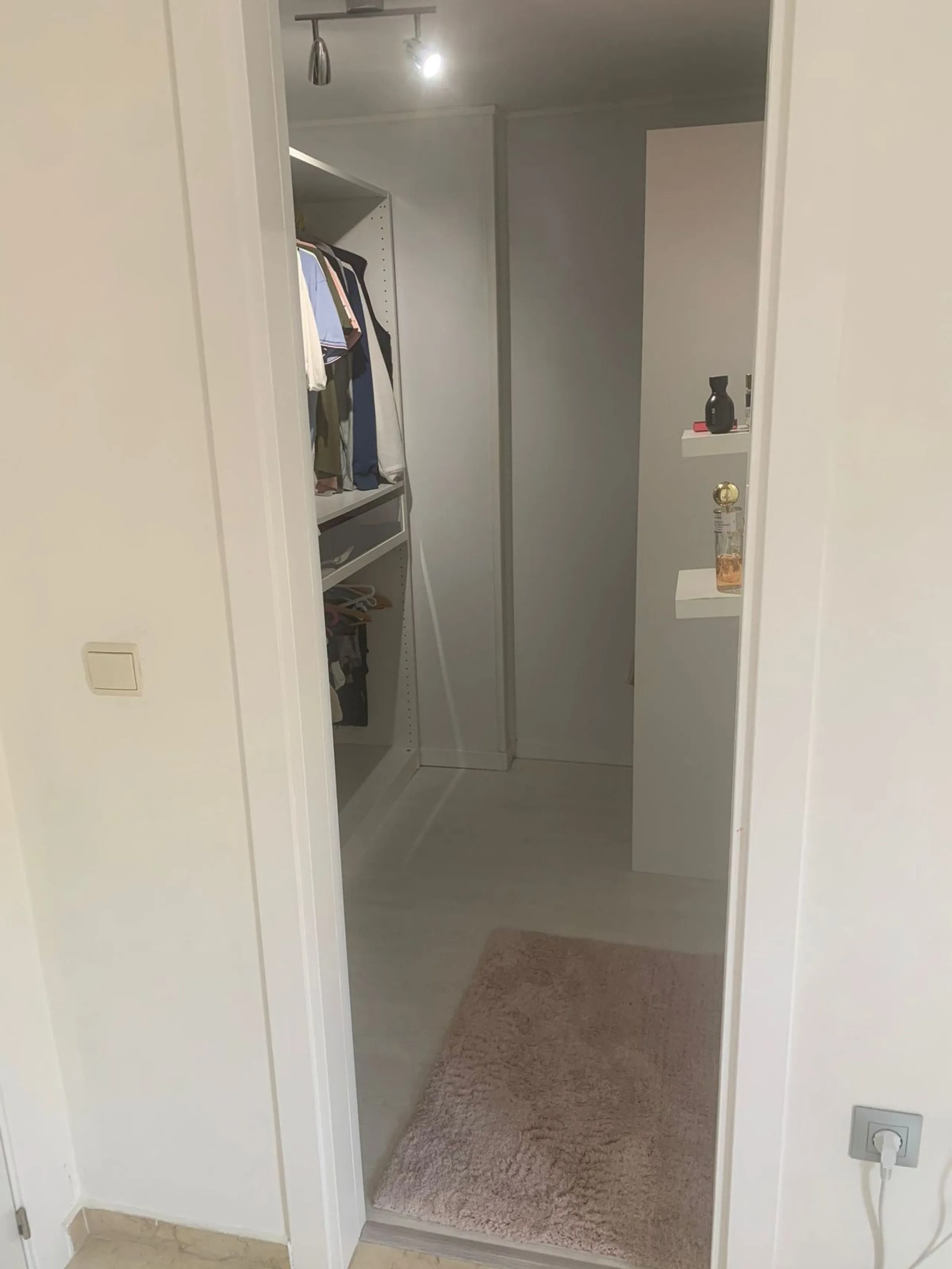 Magnificent townhouse in the La duquesa Golf urbanization, closed urbanization.