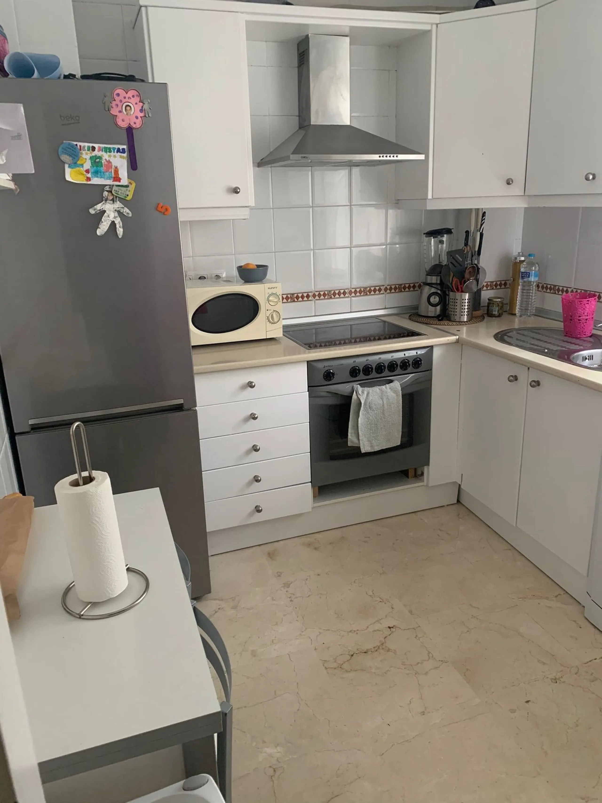Magnificent townhouse in the La duquesa Golf urbanization, closed urbanization.