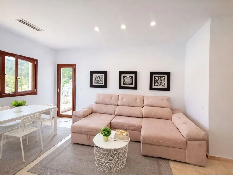 Contemporary Comfort in the Gastronomic Heart of Benahavís