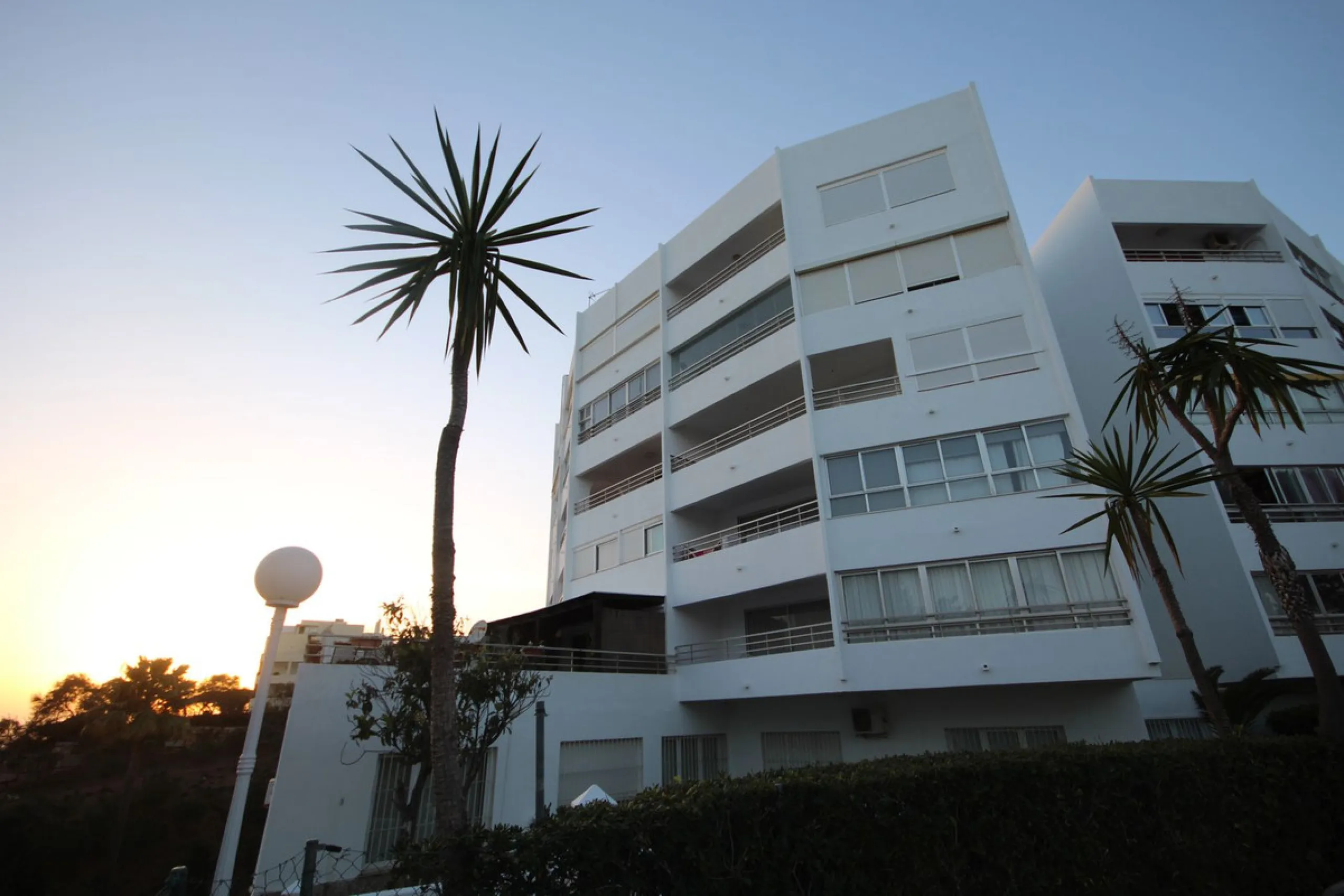 Beachfront Opportunity in Calahonda, Mijas Costa.