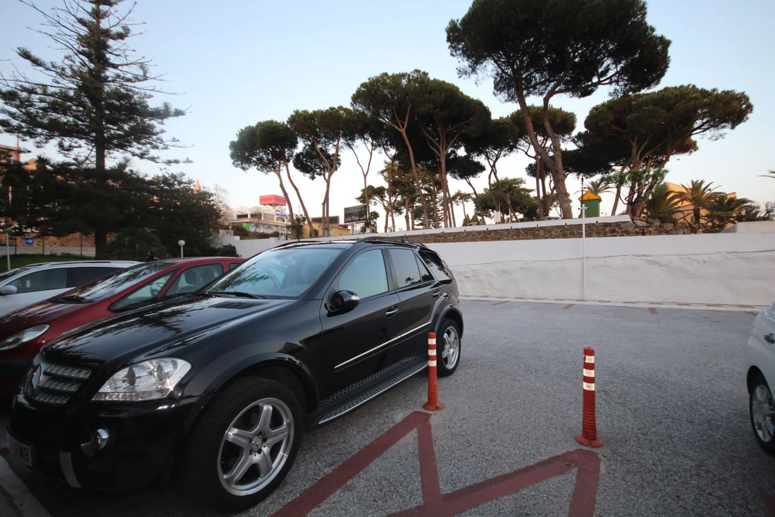 Beachfront Opportunity in Calahonda, Mijas Costa.