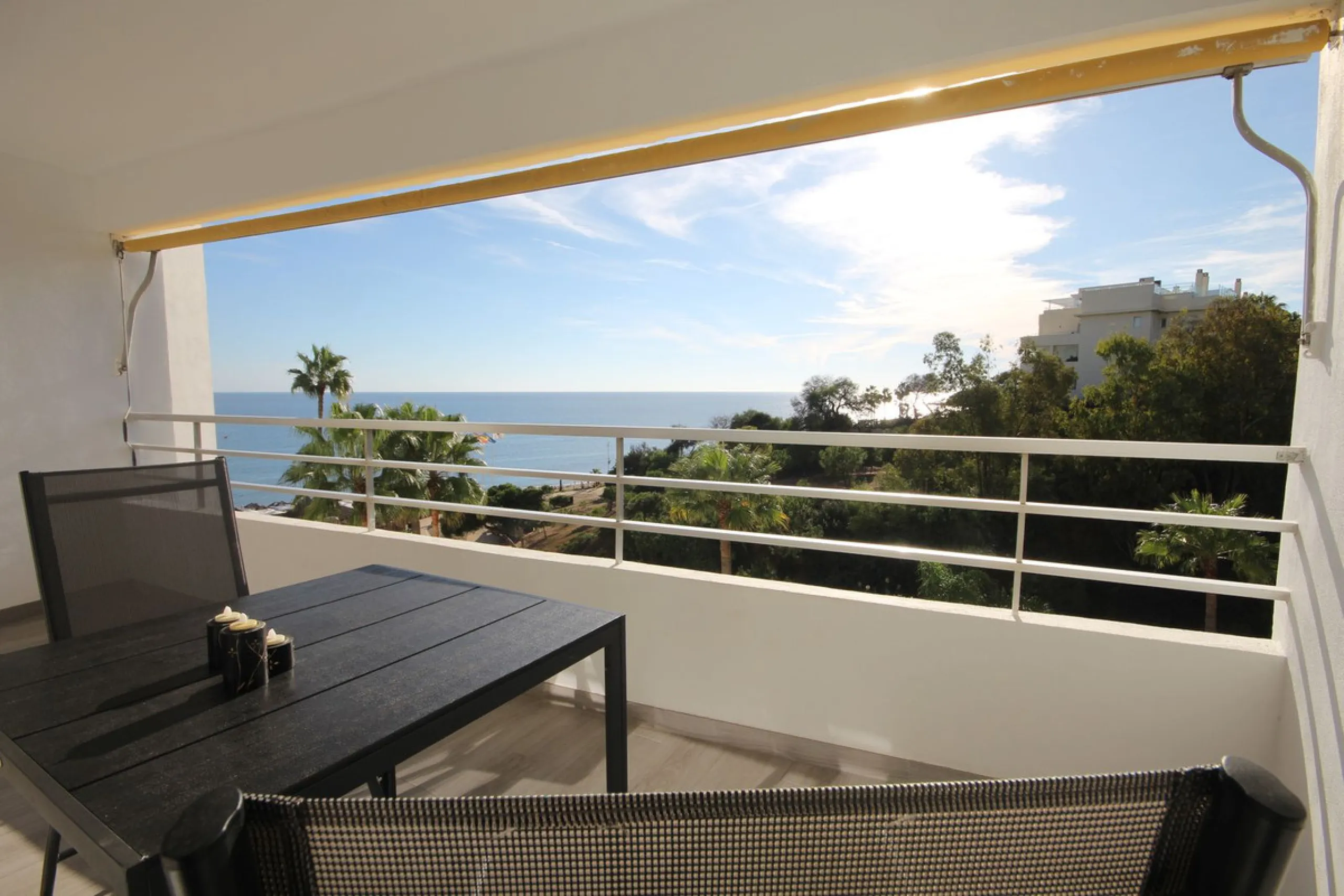 Beachfront Opportunity in Calahonda, Mijas Costa.