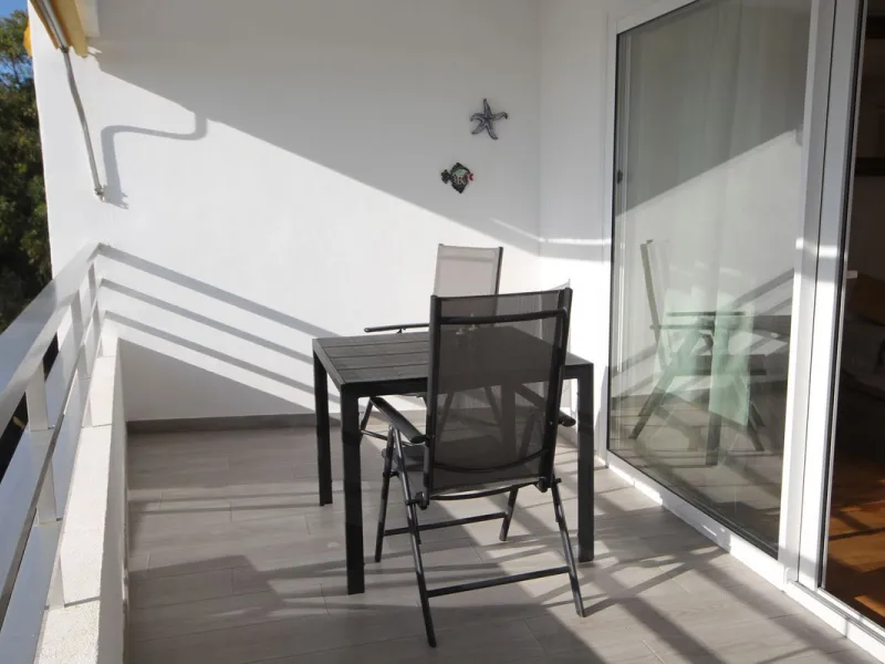 Beachfront Opportunity in Calahonda, Mijas Costa.