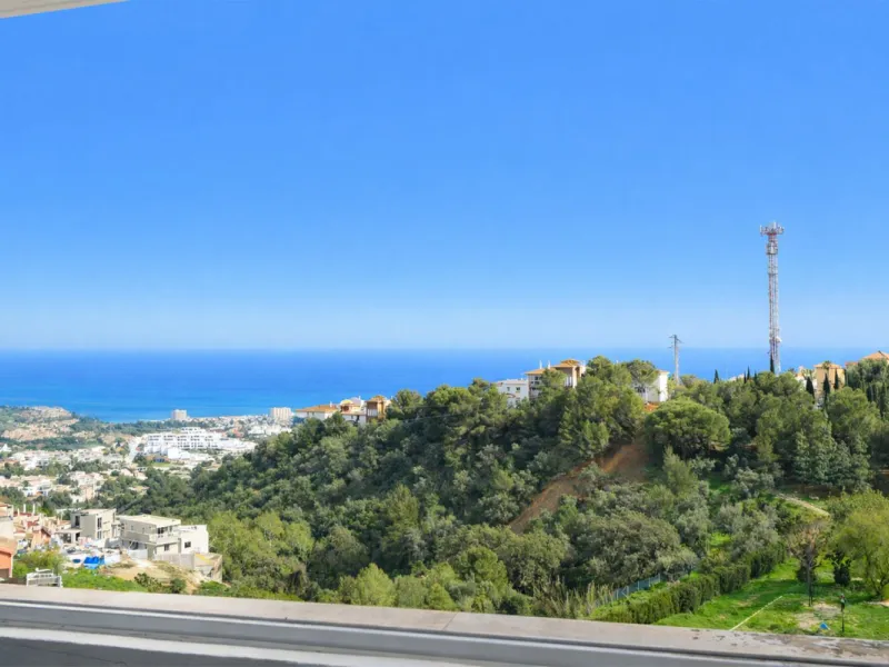 Apartment - Penthouse в продаже в Benalmadena, Málaga. В доме 3 спален и 2 ванных комнат. Площадь дома 85 м²