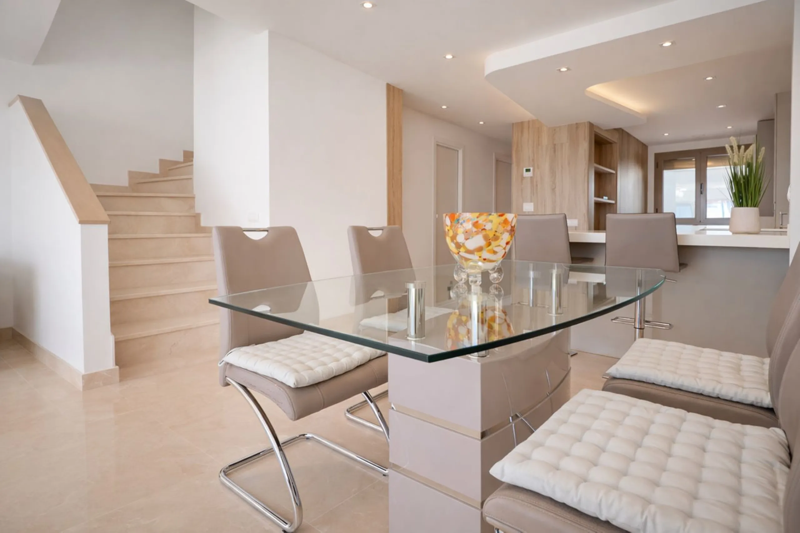 This elegant contemporary townhouse combines space, natural light and clean architectural lines, offering seamless indoor-outdoor living in a peaceful, high-quality setting. Finished with marble flooring throughout and a private elevator connecting all fl