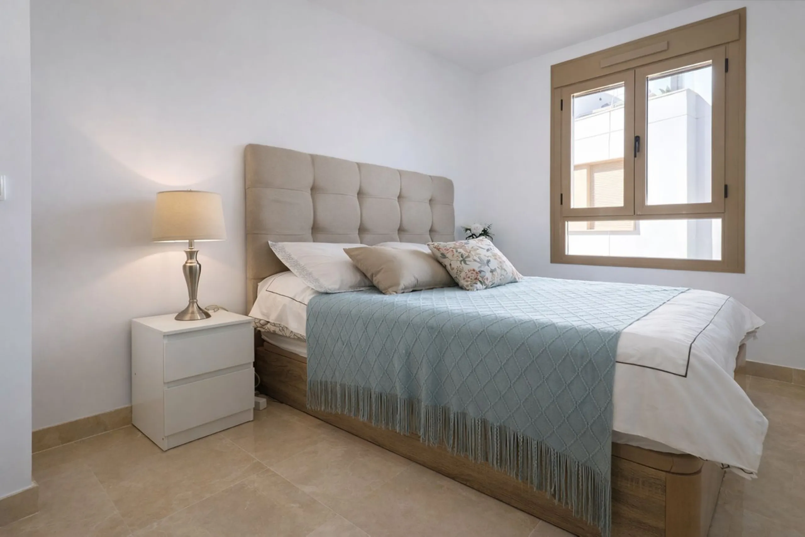 This elegant contemporary townhouse combines space, natural light and clean architectural lines, offering seamless indoor-outdoor living in a peaceful, high-quality setting. Finished with marble flooring throughout and a private elevator connecting all fl