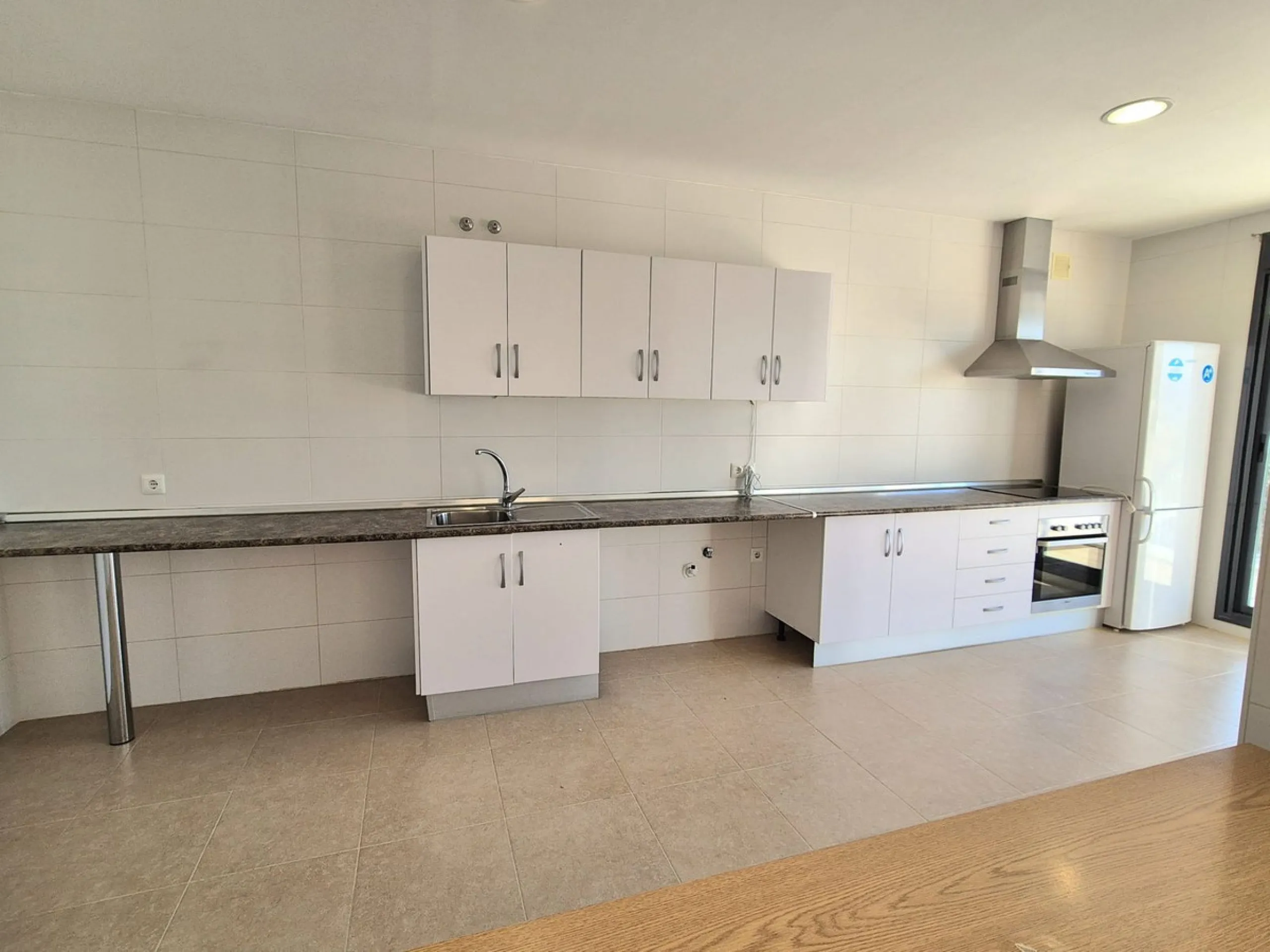 For sale this spacious independent villa in Sierra Gorda, Coin with great views.