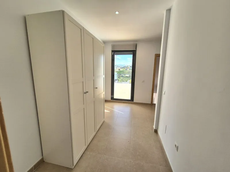 For sale this spacious independent villa in Sierra Gorda, Coin with great views.