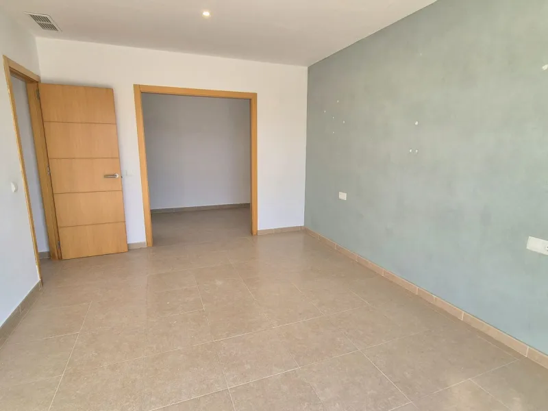 For sale this spacious independent villa in Sierra Gorda, Coin with great views.