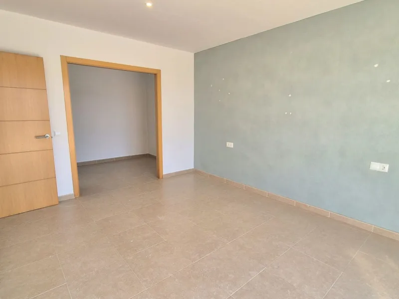 For sale this spacious independent villa in Sierra Gorda, Coin with great views.