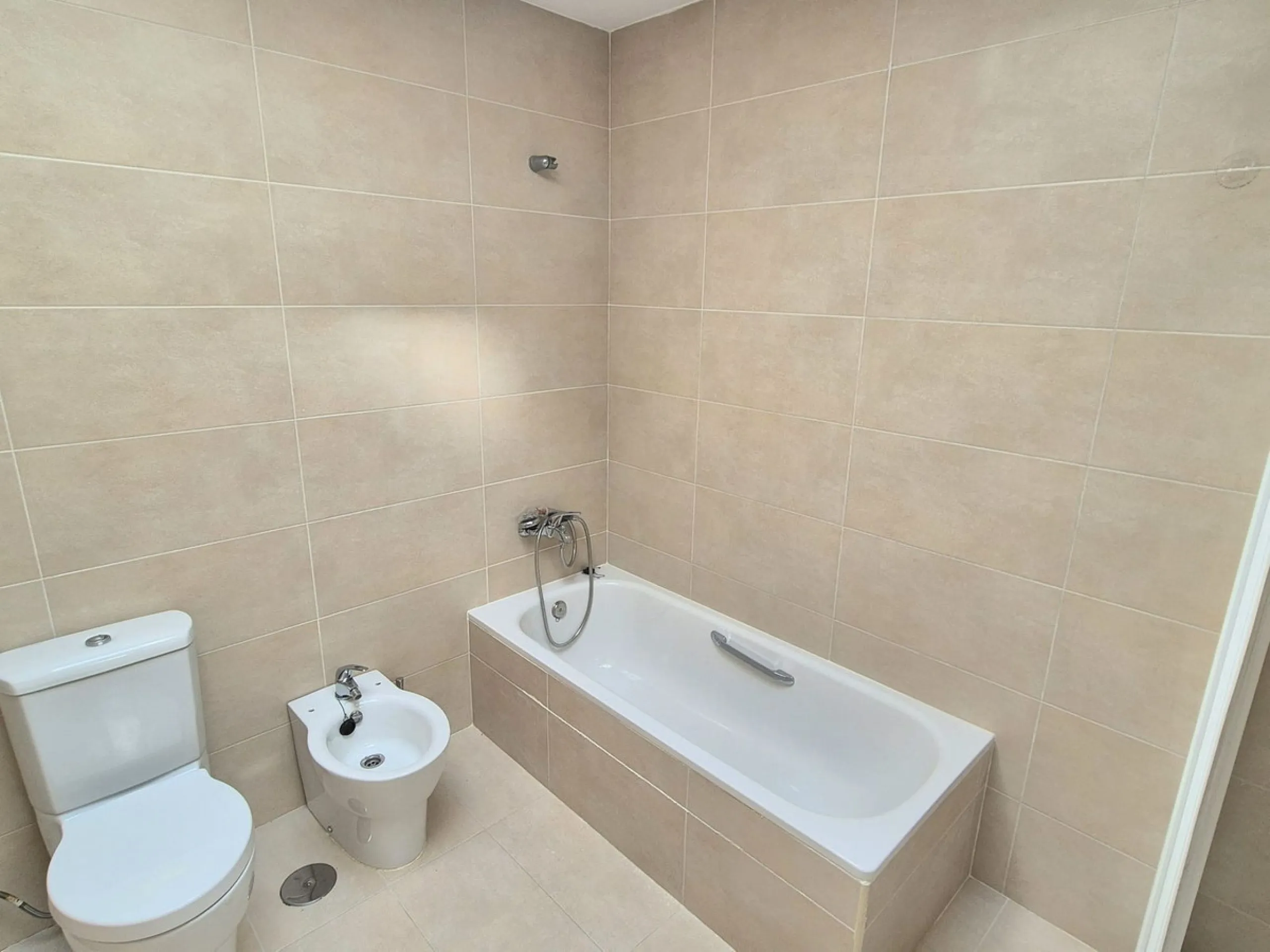 For sale this spacious independent villa in Sierra Gorda, Coin with great views.