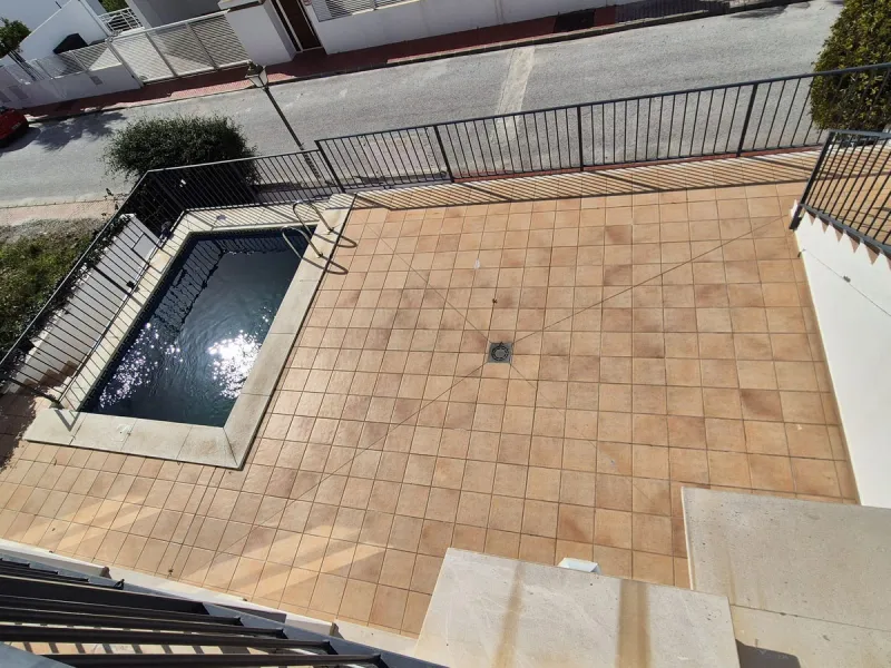 For sale this spacious independent villa in Sierra Gorda, Coin with great views.