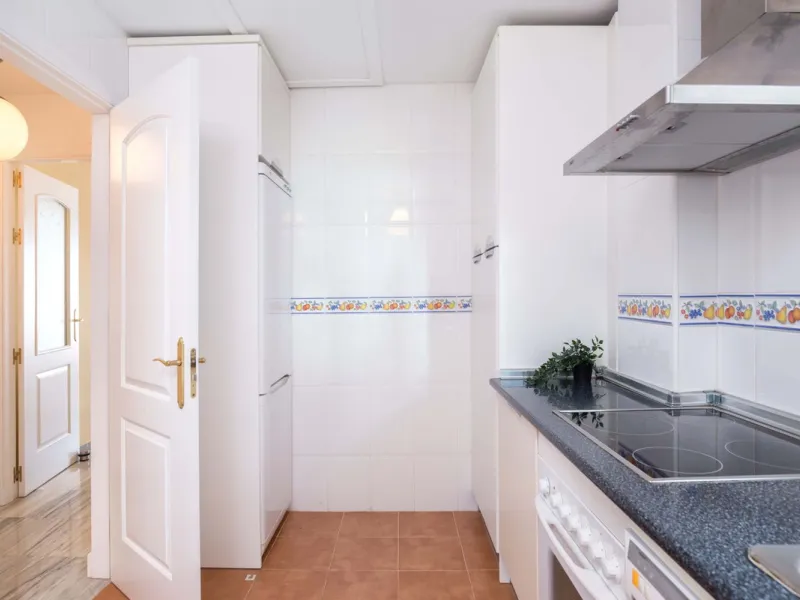 Exclusively for sale, this very nice middle floor apartment in Atalaya - Alhaurín Golf - Alhaurín el Grande - with midday sun to sunset over the surrounding mountains.