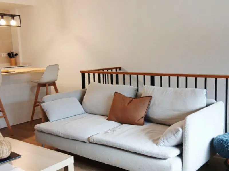 Discover this brand-new contemporary apartment completed in 2024, designed for modern living and offering both comfort and flexibility in its layout. With elegant finishes and thoughtfully designed spaces, this property is ideal for those looking for a st