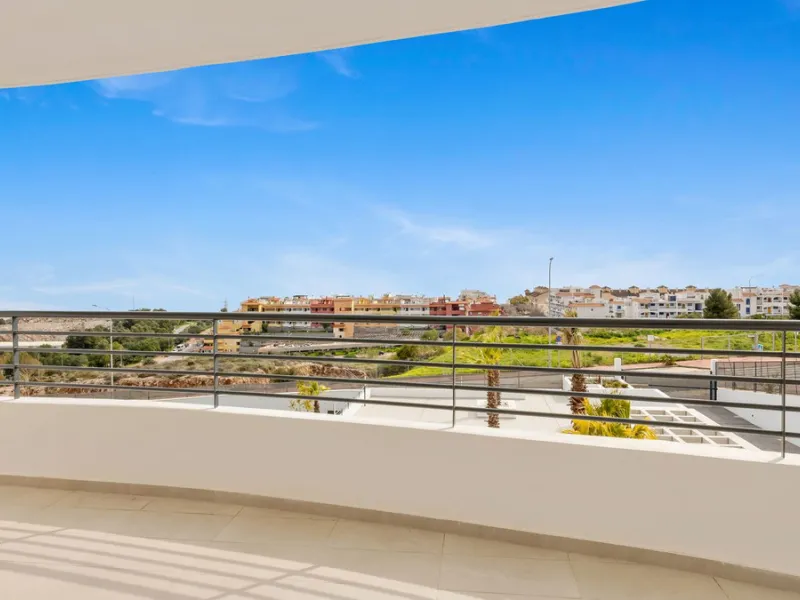 Large terrace, open views and plenty of natural light. This 3-bedroom apartment in Nexus Residences, Benalmádena is designed for comfortable living on the Costa del Sol.