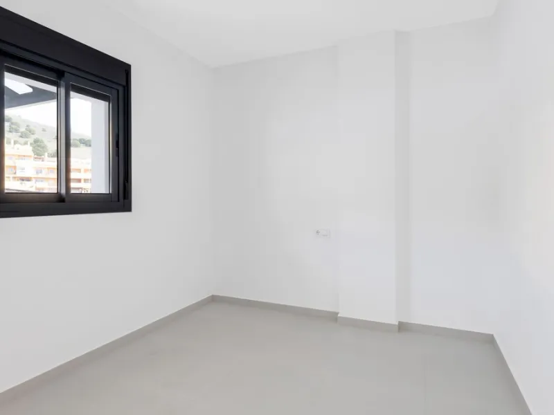 Large terrace, open views and plenty of natural light. This 3-bedroom apartment in Nexus Residences, Benalmádena is designed for comfortable living on the Costa del Sol.