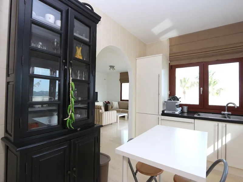 Views and Great Potential in a Prime Location!