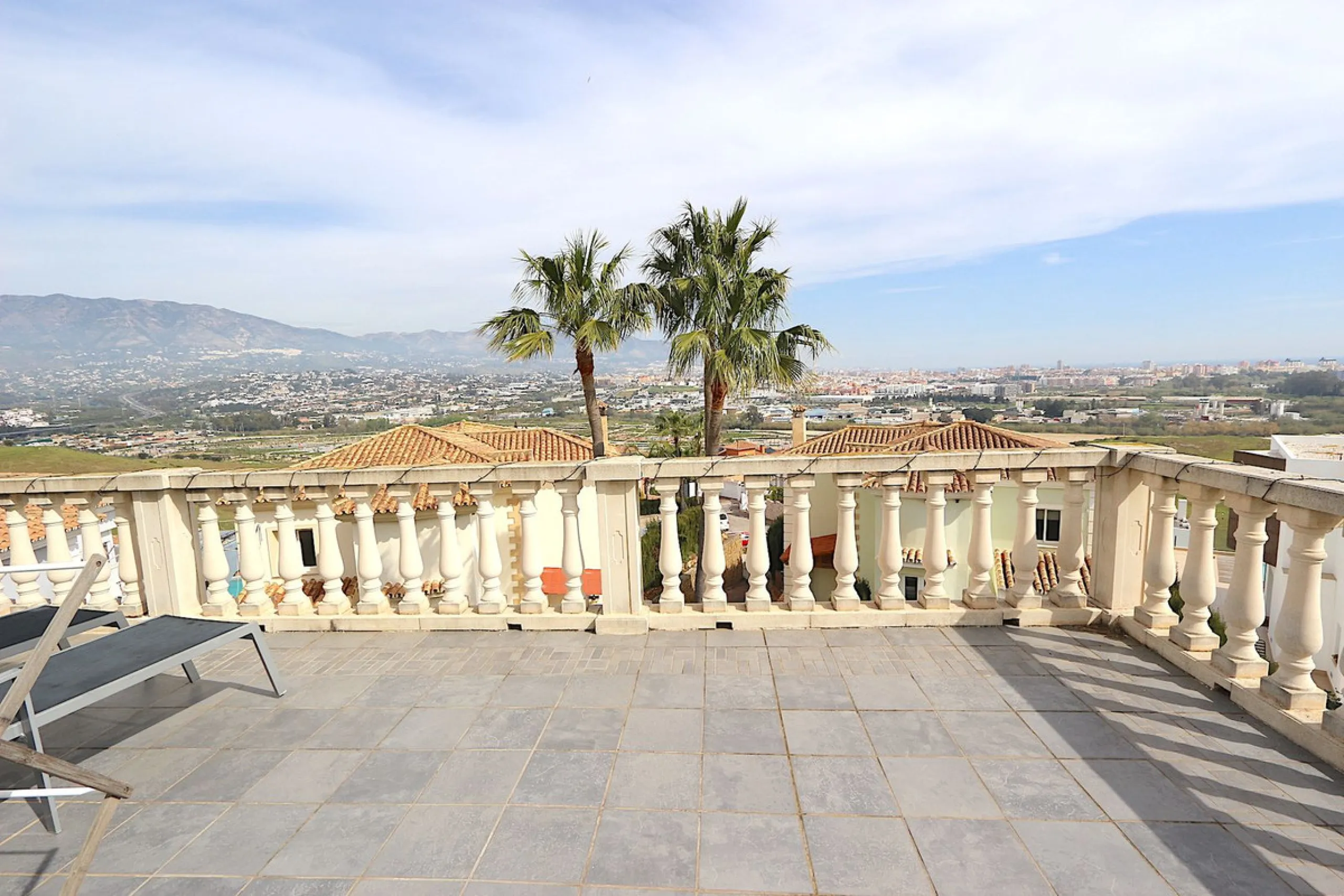 Views and Great Potential in a Prime Location!