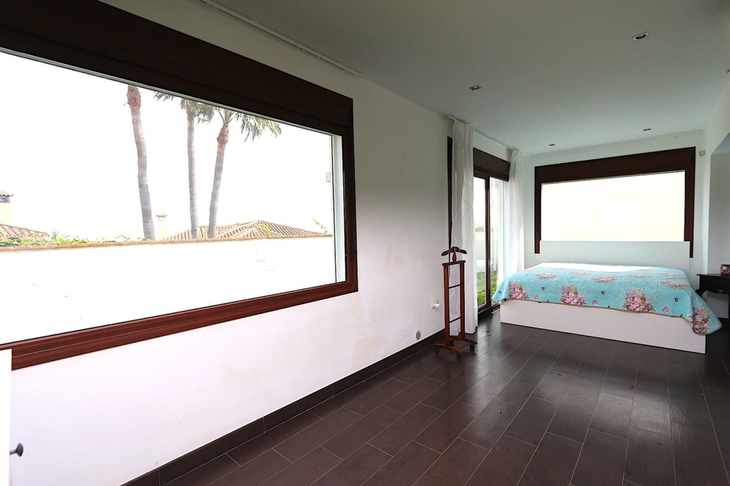 Views and Great Potential in a Prime Location!