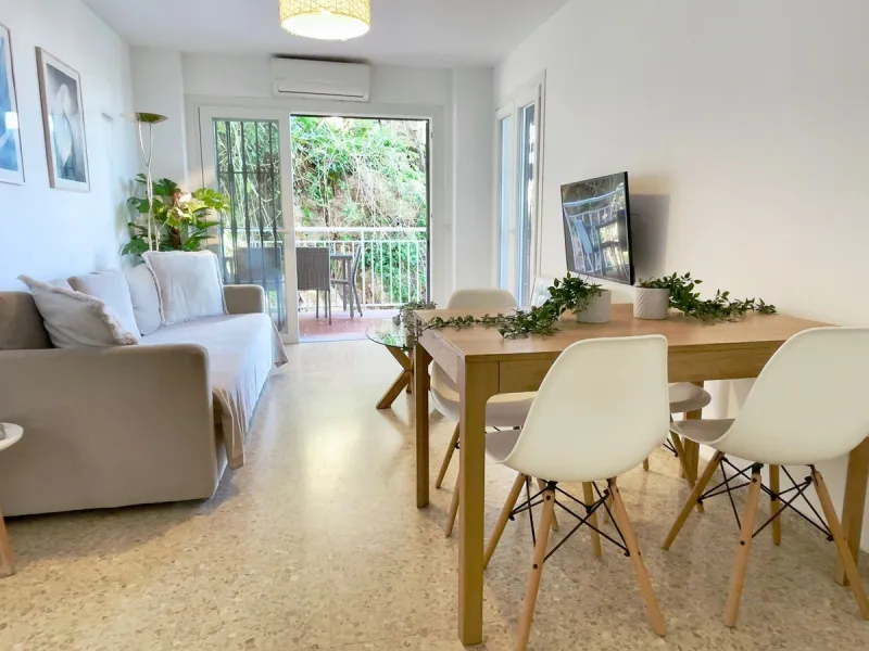 Apartment in El Bajondillo with terrace and sea views – Tourist license