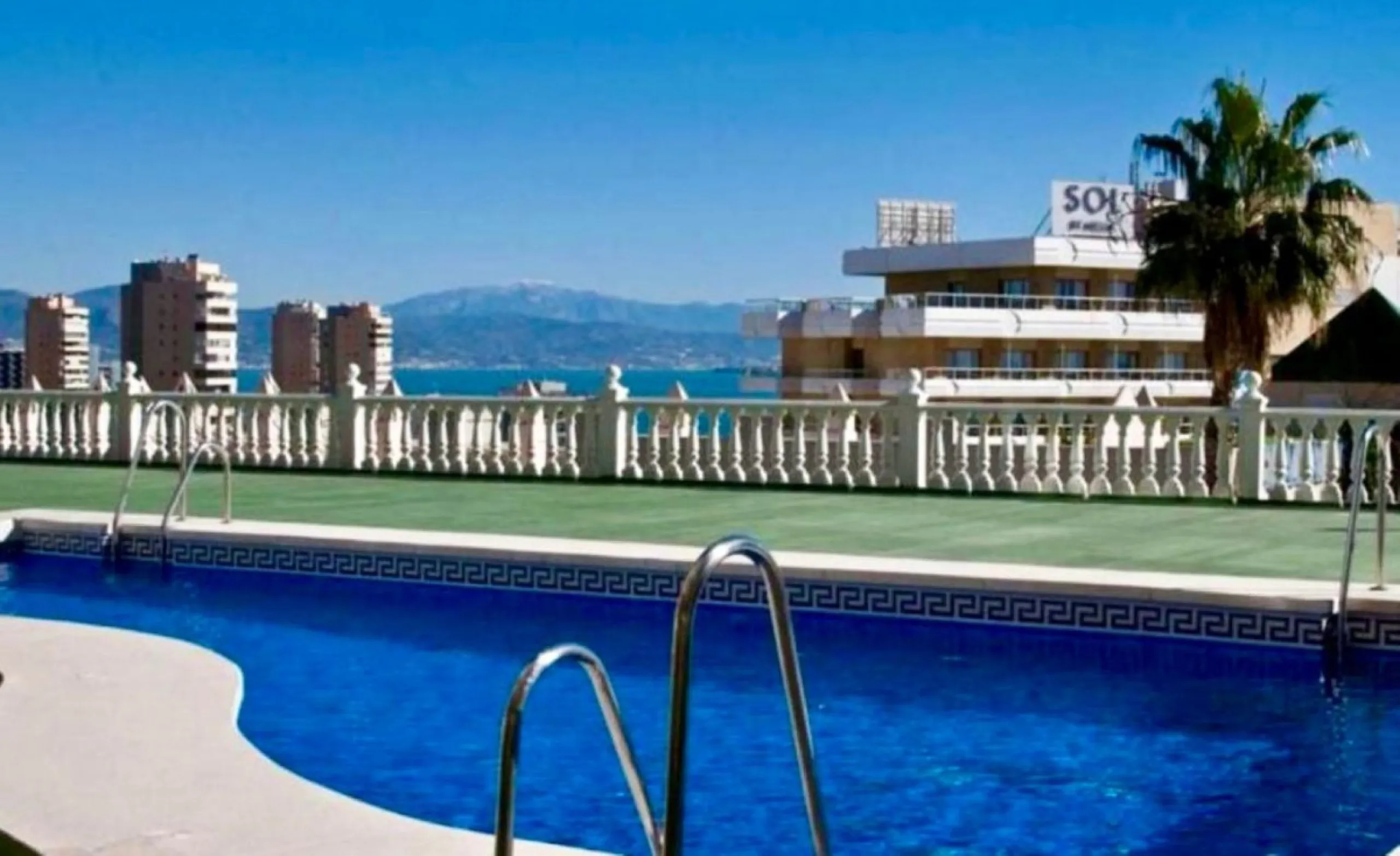 Apartment in El Bajondillo with terrace and sea views – Tourist license