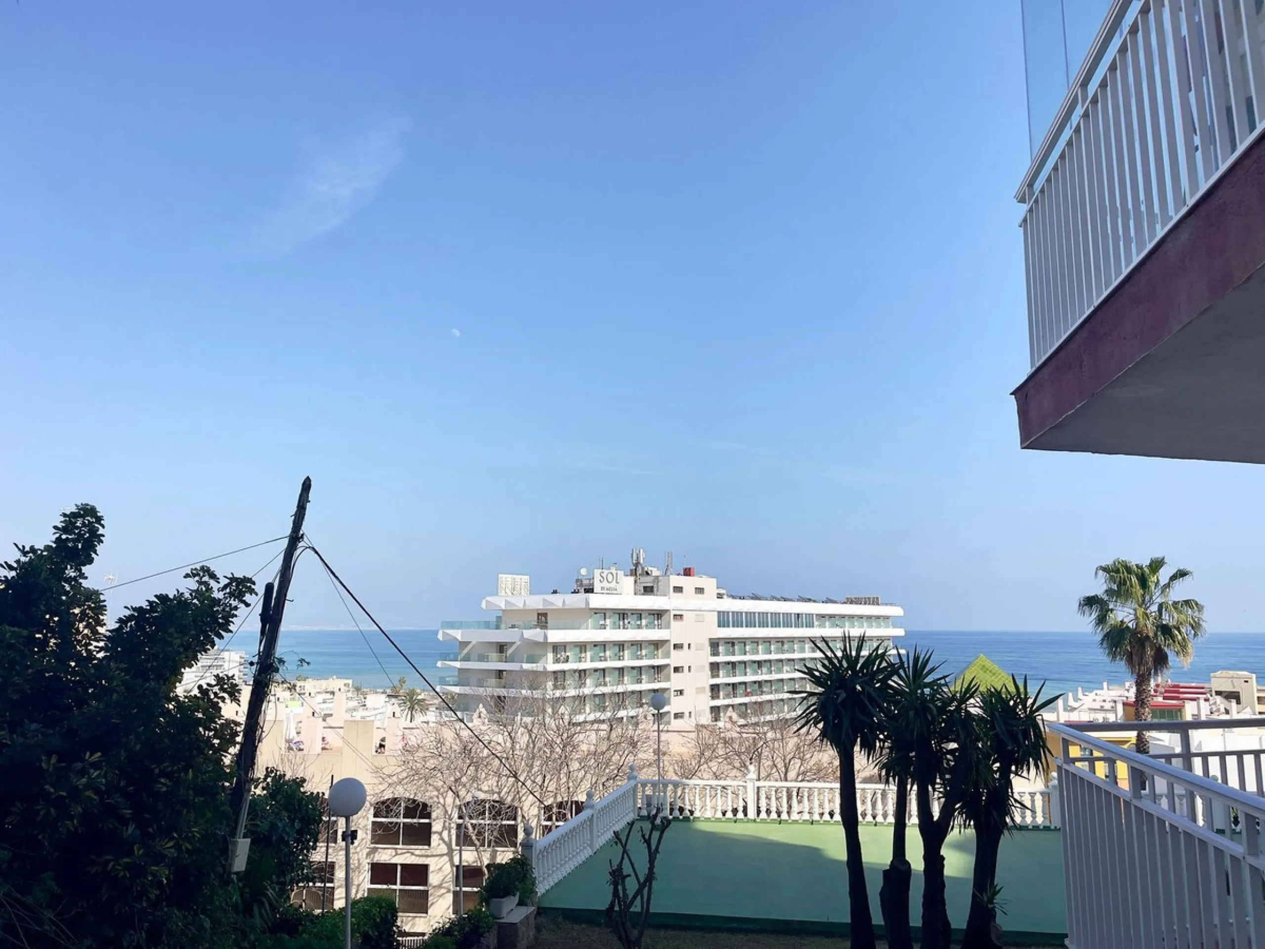 Apartment in El Bajondillo with terrace and sea views – Tourist license