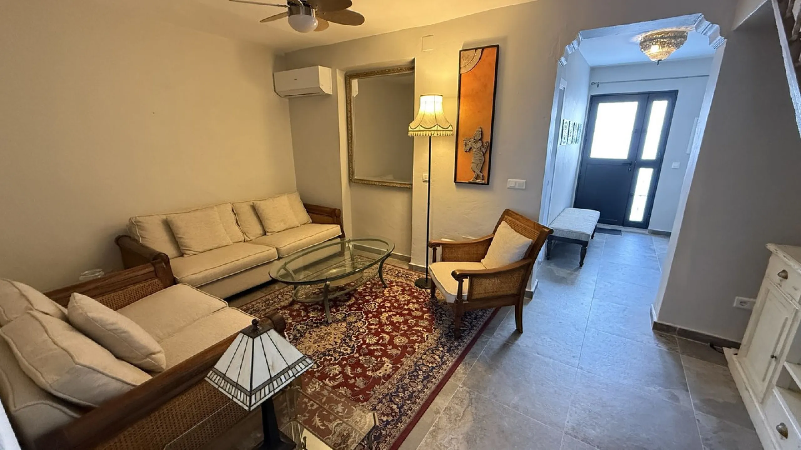 House - Townhouse в продаже в Alhaurín el Grande, Málaga. В доме 3 спален и 2 ванных комнат. Площадь дома 144 м². Площадь участка 132 м²