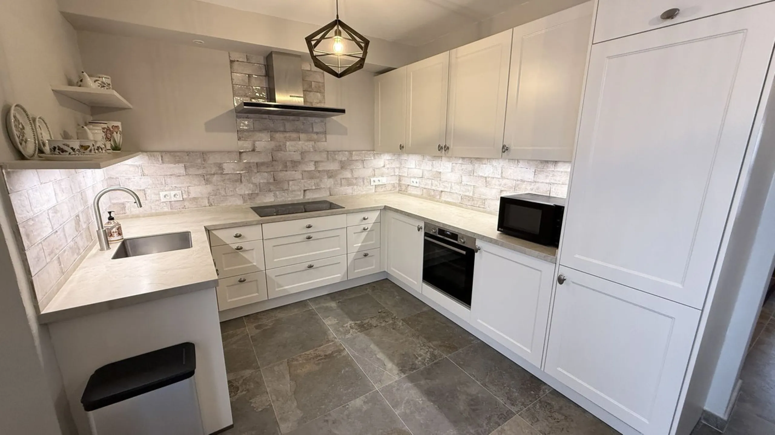 House - Townhouse в продаже в Alhaurín el Grande, Málaga. В доме 3 спален и 2 ванных комнат. Площадь дома 144 м². Площадь участка 132 м²