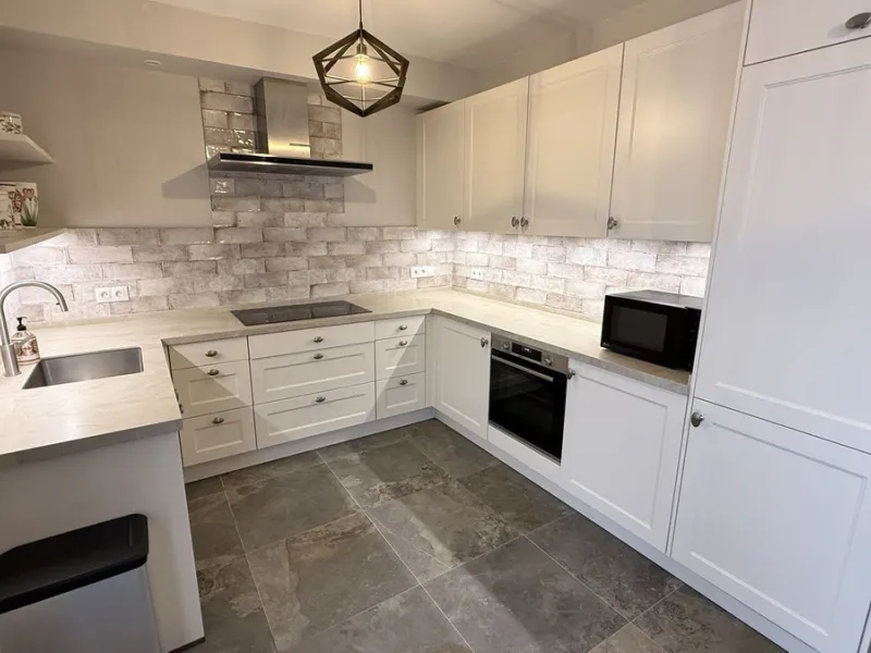 House - Townhouse в продаже в Alhaurín el Grande, Málaga. В доме 3 спален и 2 ванных комнат. Площадь дома 144 м². Площадь участка 132 м²