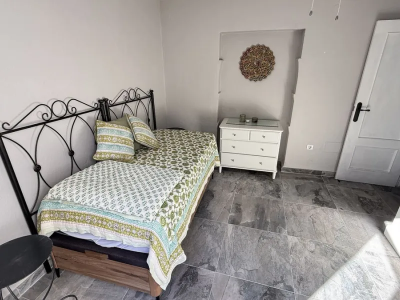 House - Townhouse в продаже в Alhaurín el Grande, Málaga. В доме 3 спален и 2 ванных комнат. Площадь дома 144 м². Площадь участка 132 м²