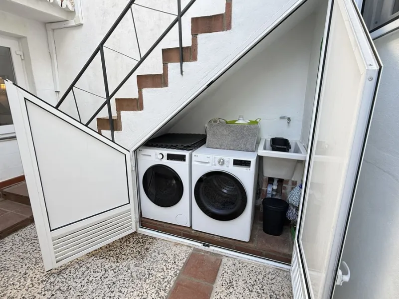 House - Townhouse в продаже в Alhaurín el Grande, Málaga. В доме 3 спален и 2 ванных комнат. Площадь дома 144 м². Площадь участка 132 м²