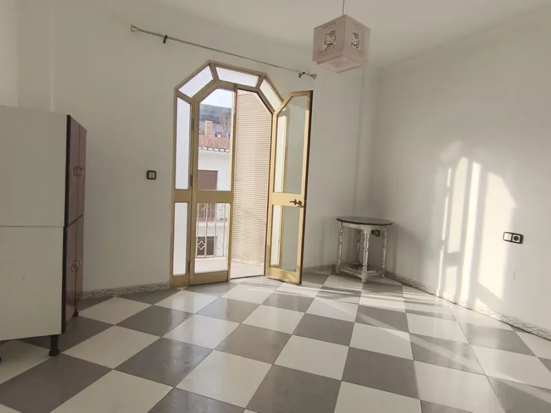 House - Townhouse в продаже в Alhaurín el Grande, Málaga. В доме 4 спален и 2 ванных комнат. Площадь дома 139 м²