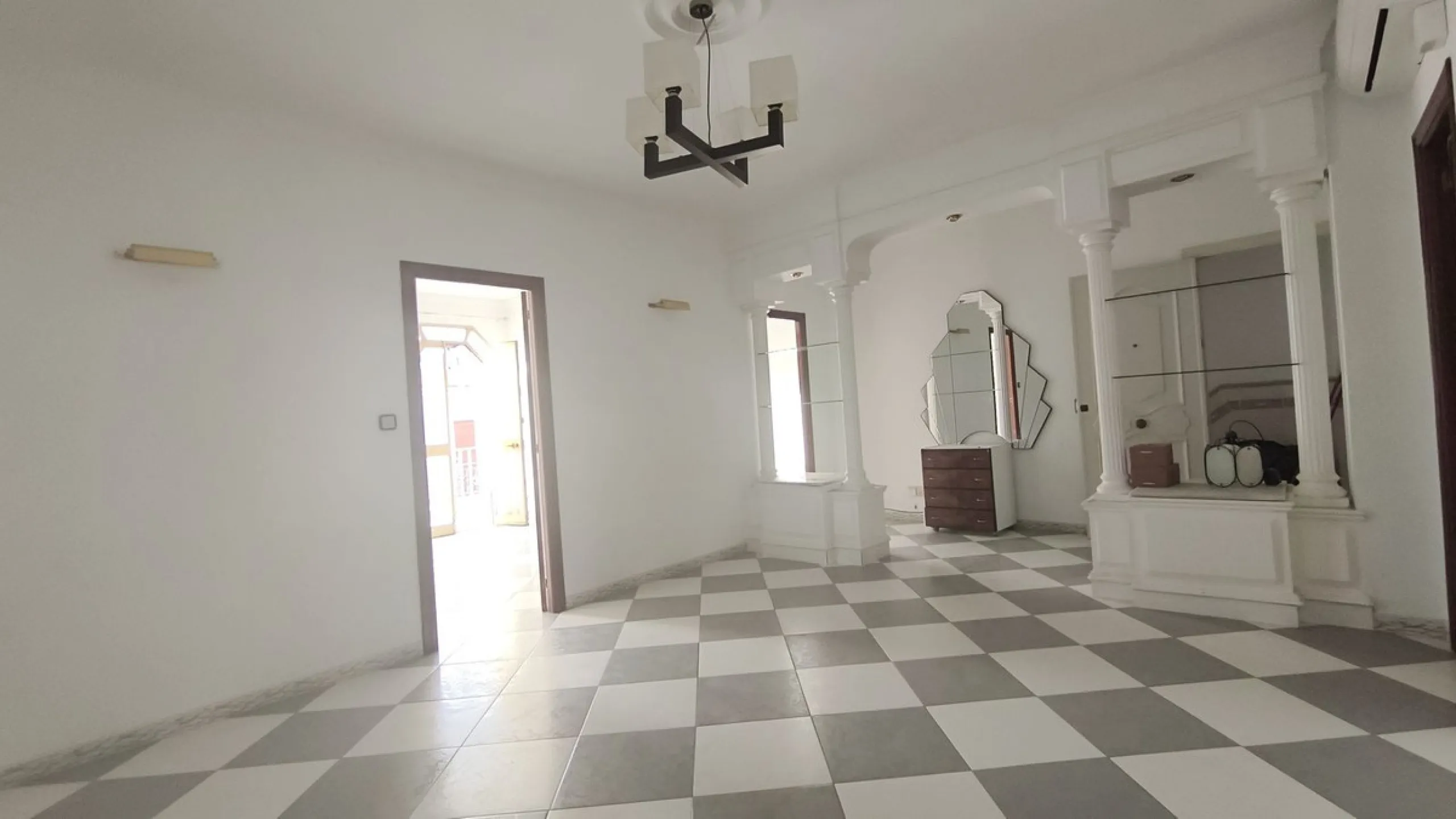 House - Townhouse в продаже в Alhaurín el Grande, Málaga. В доме 4 спален и 2 ванных комнат. Площадь дома 139 м²