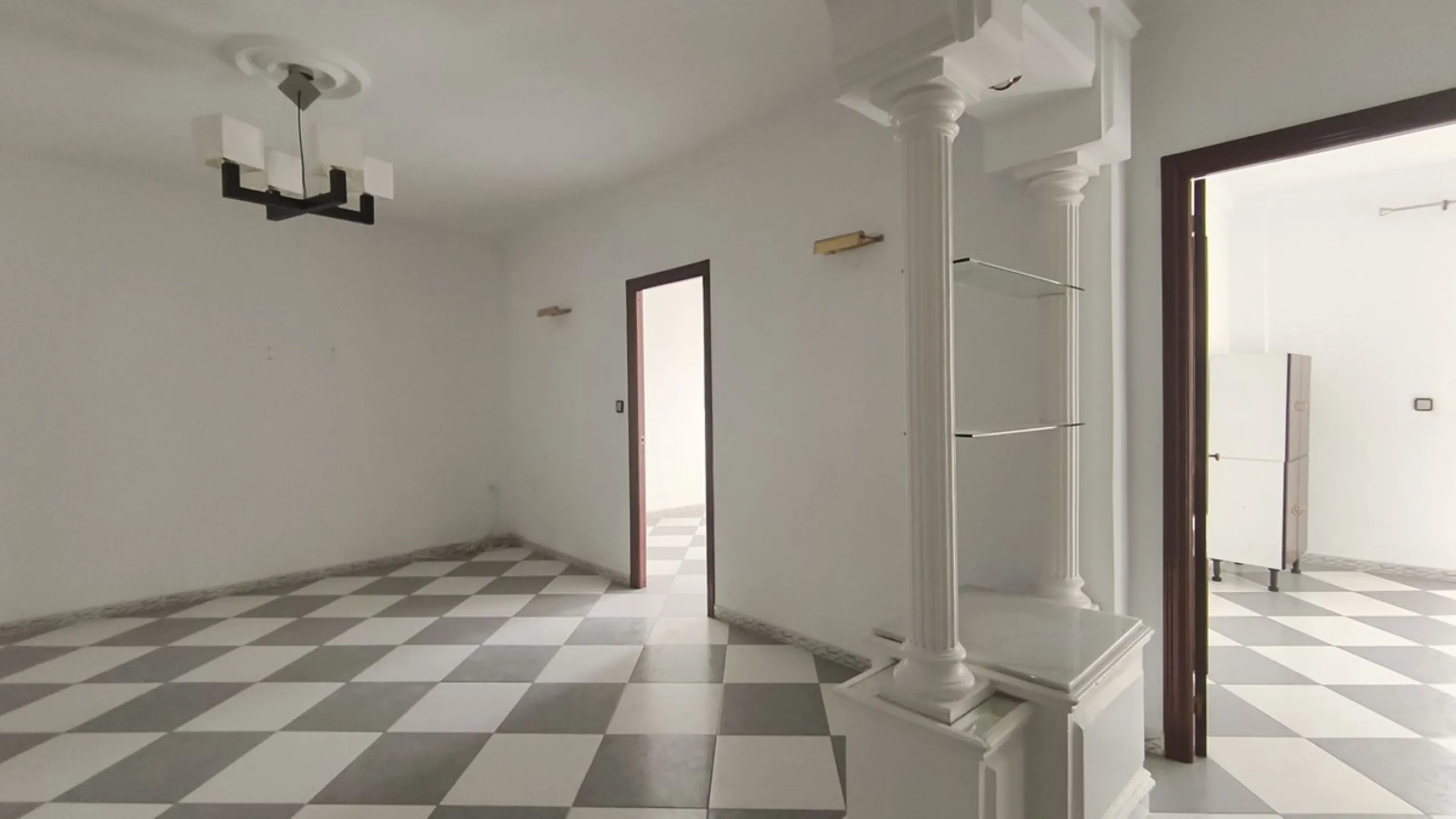 House - Townhouse в продаже в Alhaurín el Grande, Málaga. В доме 4 спален и 2 ванных комнат. Площадь дома 139 м²