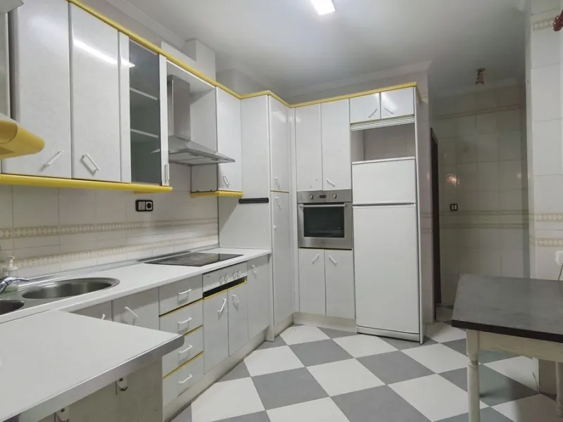 House - Townhouse в продаже в Alhaurín el Grande, Málaga. В доме 4 спален и 2 ванных комнат. Площадь дома 139 м²