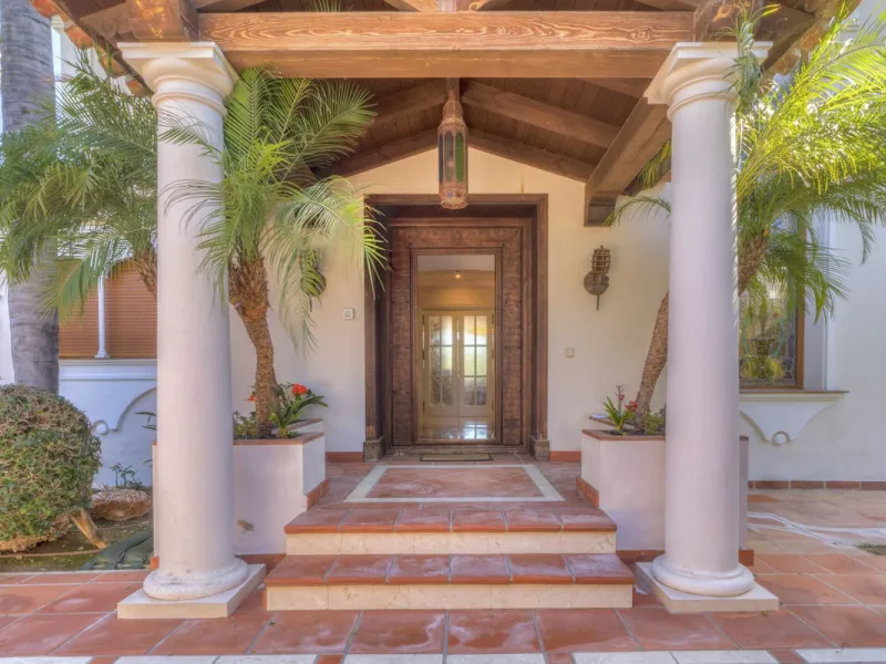 Stunning 5-Bedroom Family Villa for Sale in Atalaya