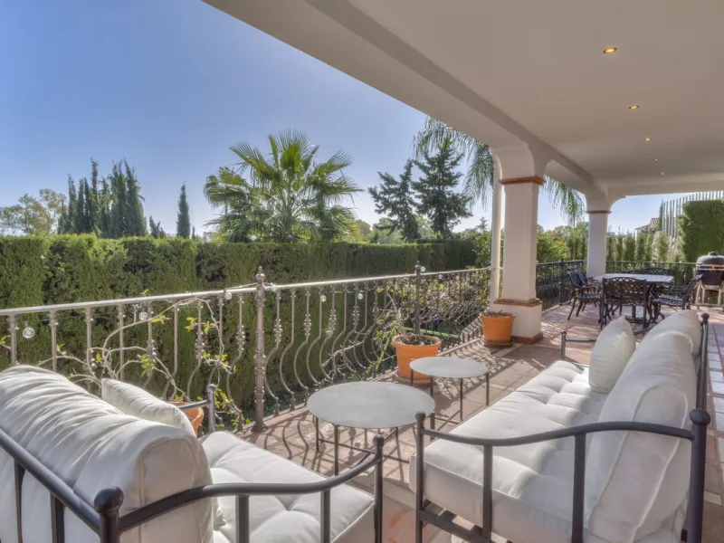 Stunning 5-Bedroom Family Villa for Sale in Atalaya