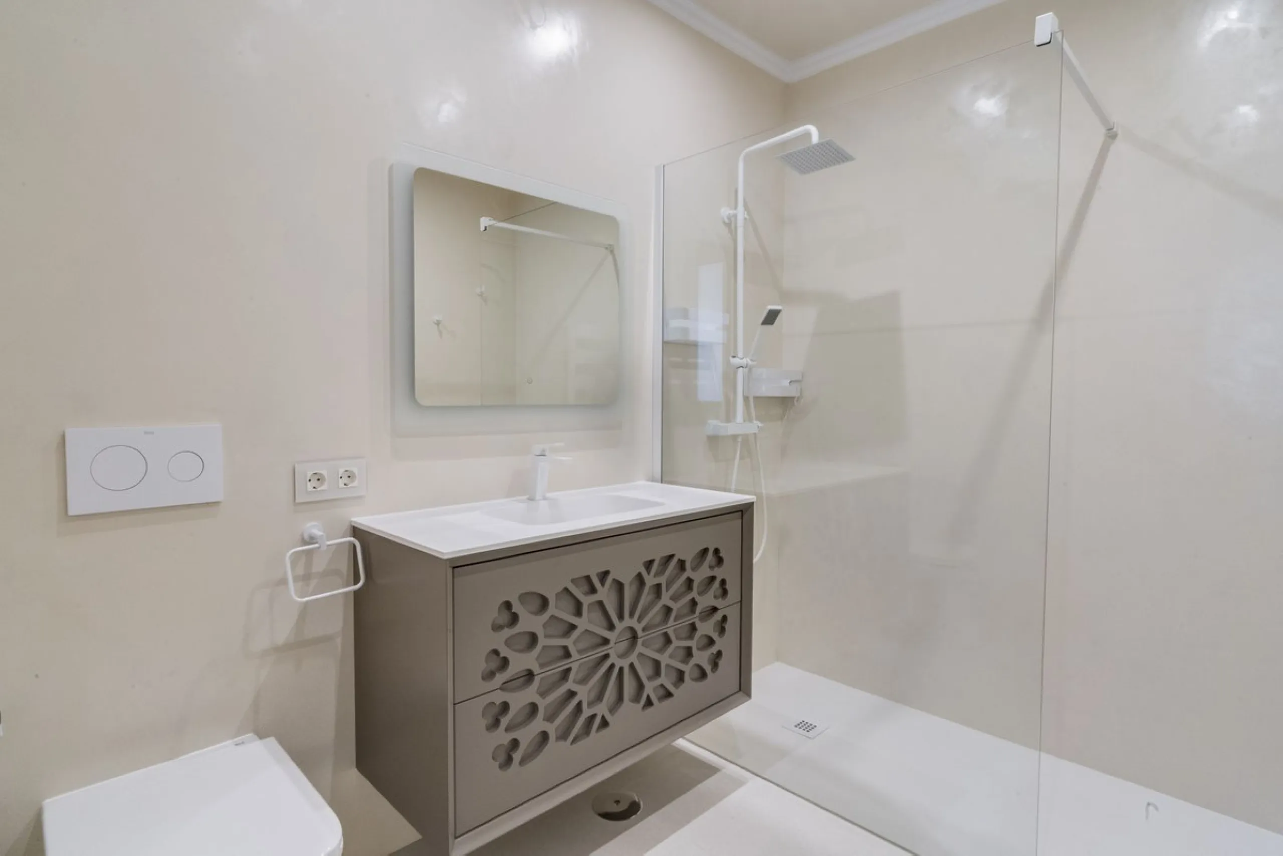 Stunning 5-Bedroom Family Villa for Sale in Atalaya