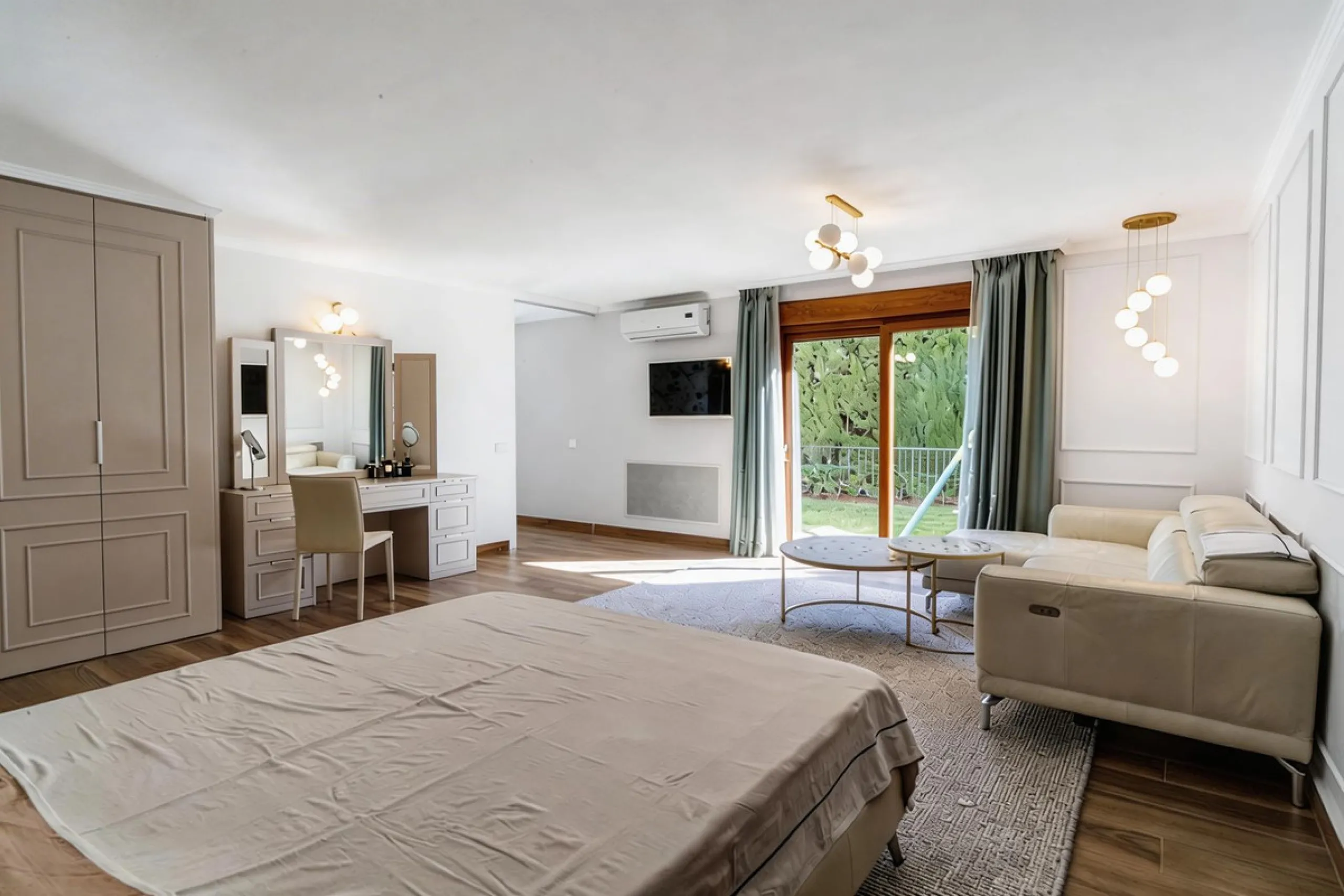 Stunning 5-Bedroom Family Villa for Sale in Atalaya