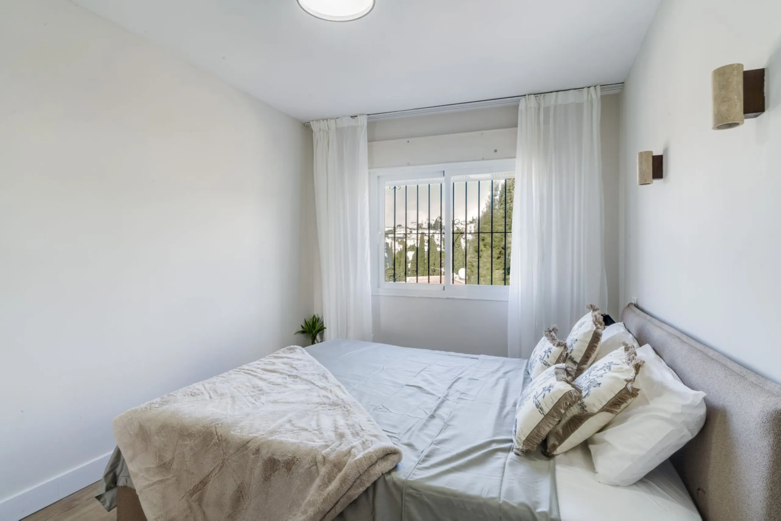 Apartment - Top Floor Apartment в продаже в Mijas, Málaga. В доме 2 спален и 1 ванных комнат. Площадь дома 81 м²