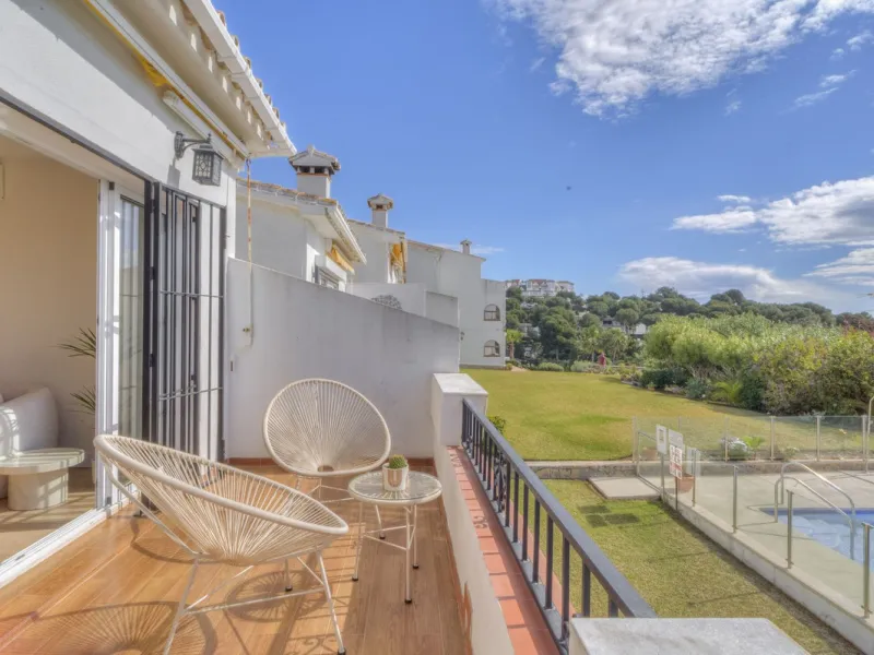 Apartment - Top Floor Apartment в продаже в Mijas, Málaga. В доме 2 спален и 1 ванных комнат. Площадь дома 81 м²