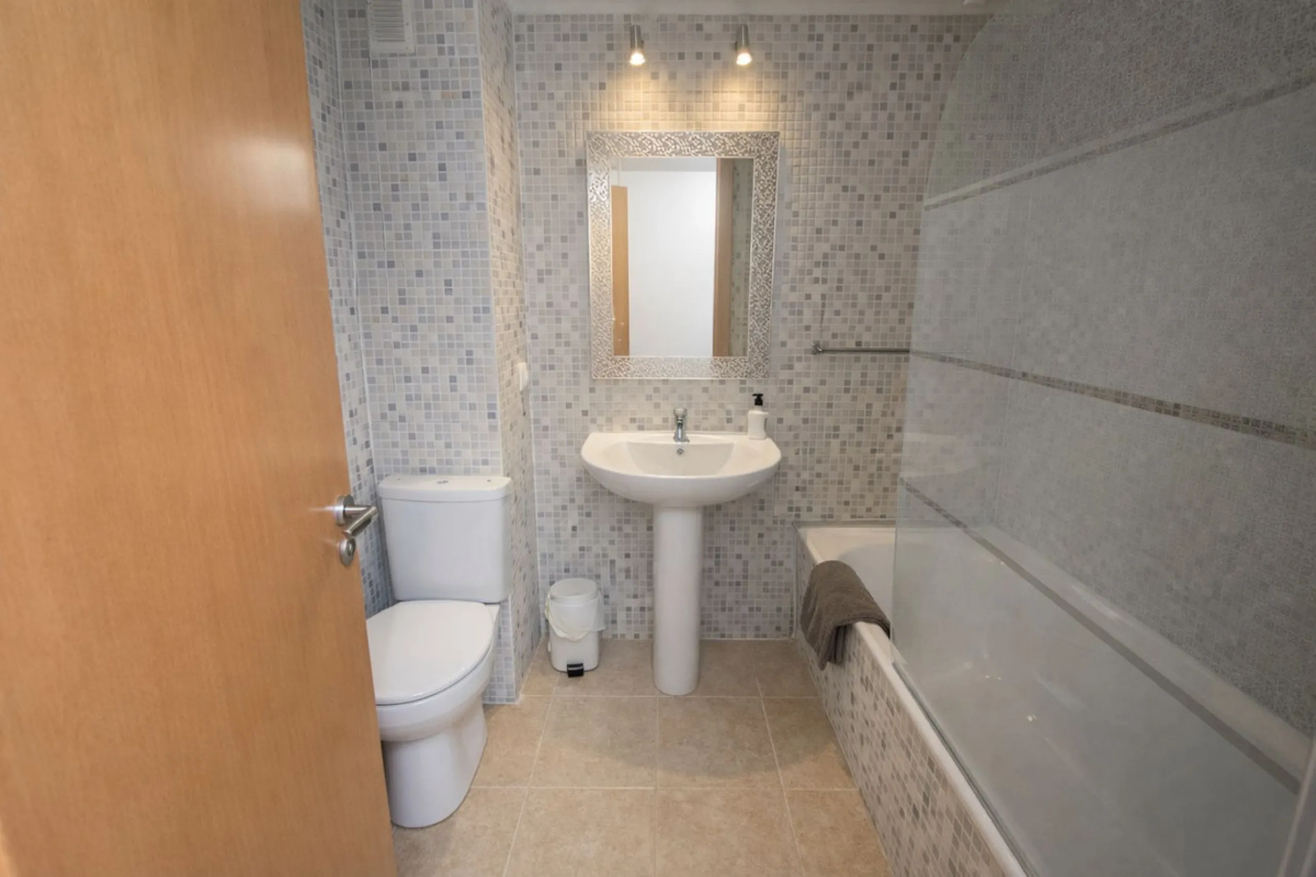 Apartment - Penthouse в продаже в Casares, Málaga. В доме 2 спален и 2 ванных комнат. Площадь дома 85 м²