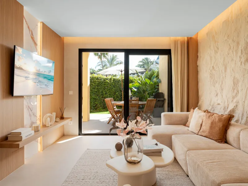 House - Townhouse в продаже в Marbella, Málaga. В доме 4 спален и 3 ванных комнат. Площадь дома 160 м²