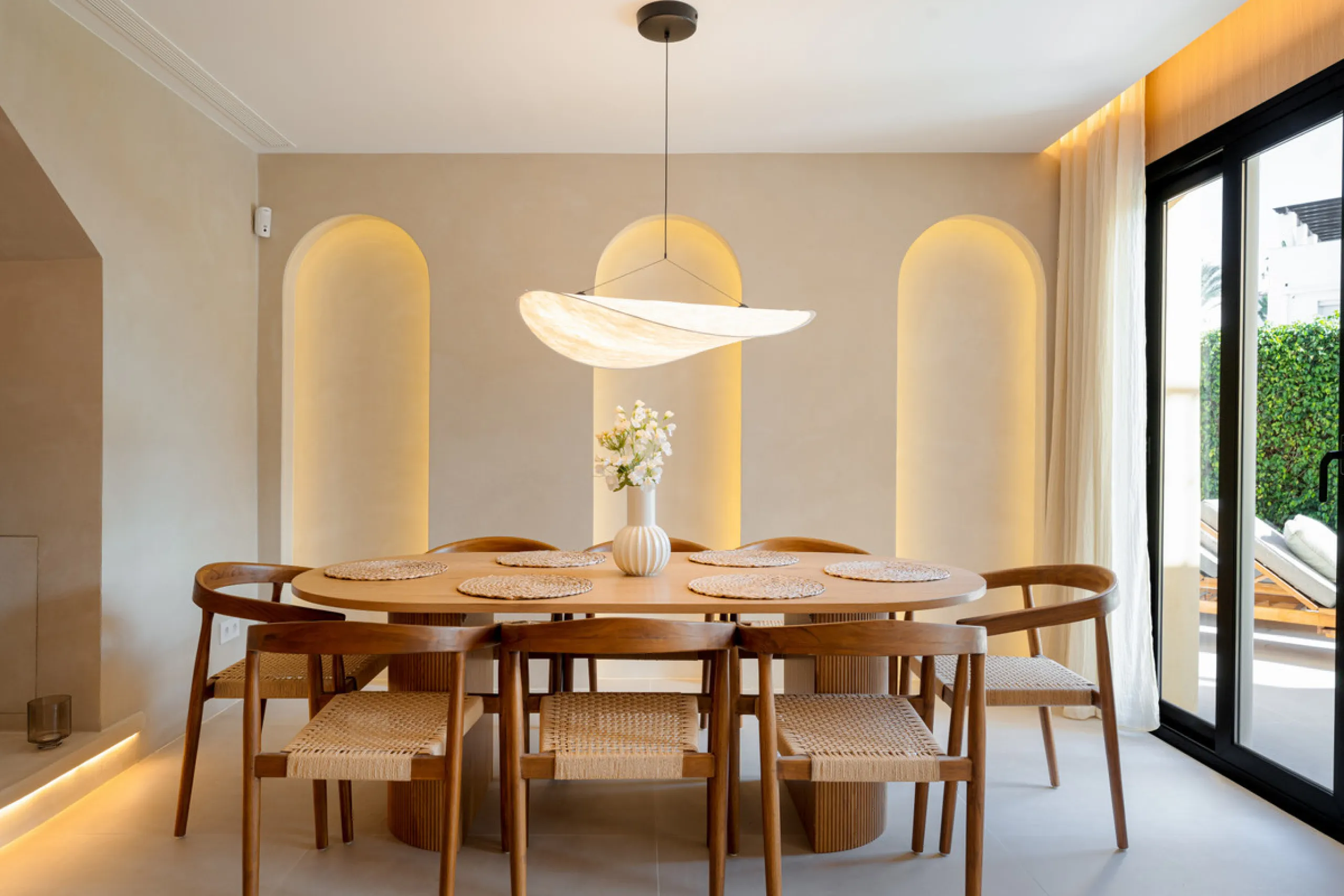 House - Townhouse в продаже в Marbella, Málaga. В доме 4 спален и 3 ванных комнат. Площадь дома 160 м²