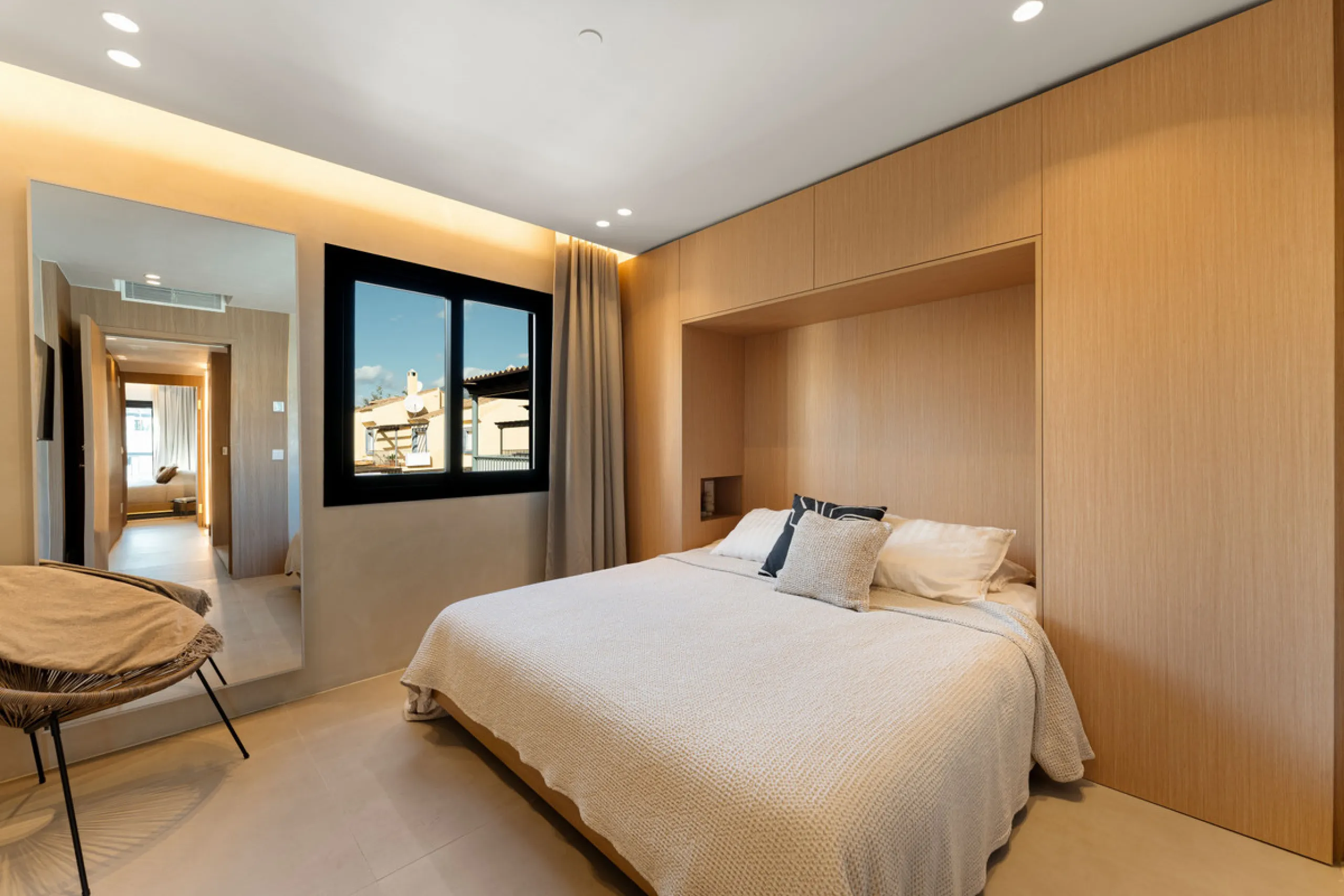 House - Townhouse в продаже в Marbella, Málaga. В доме 4 спален и 3 ванных комнат. Площадь дома 160 м²