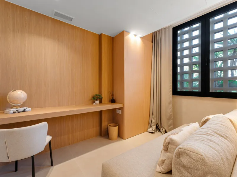 House - Townhouse в продаже в Marbella, Málaga. В доме 4 спален и 3 ванных комнат. Площадь дома 160 м²