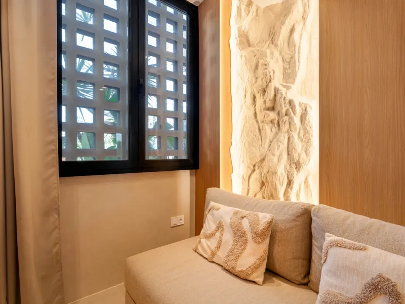 House - Townhouse в продаже в Marbella, Málaga. В доме 4 спален и 3 ванных комнат. Площадь дома 160 м²